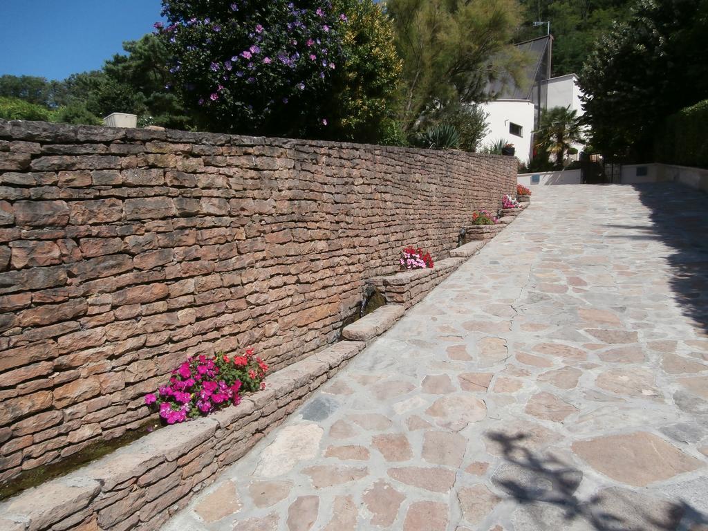 La Villa Du Rhone Miribel  Exterior foto